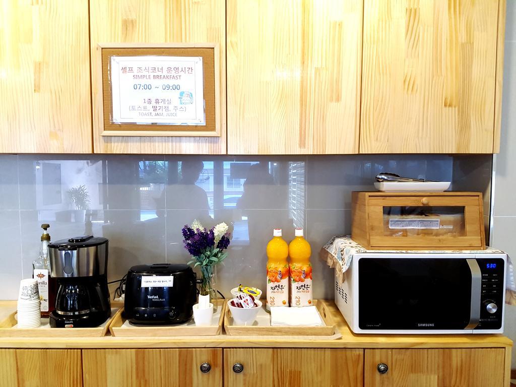 Business Hotel Haeundae S Μπουσάν Εξωτερικό φωτογραφία